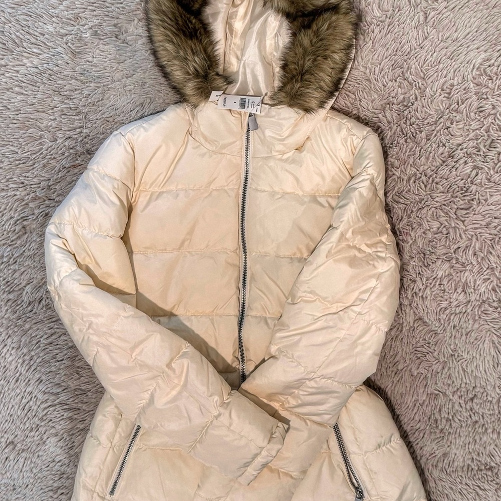 Brand New GAP Women's Cream Hooded Puffer Coat